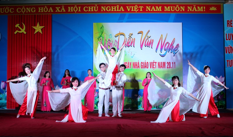 Múa Người thầy  Giải nhất thi văn nghệ NGVN 20112015  YouTube